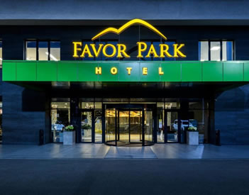 Favor Park Hotel